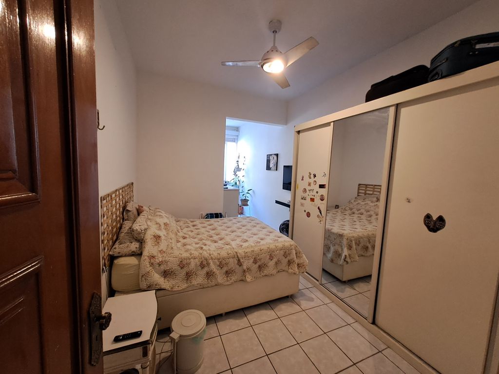 Imagens do imóveis Apartamento Dois Quartos com Dependência na Rua Riachuelo Centro do RJ