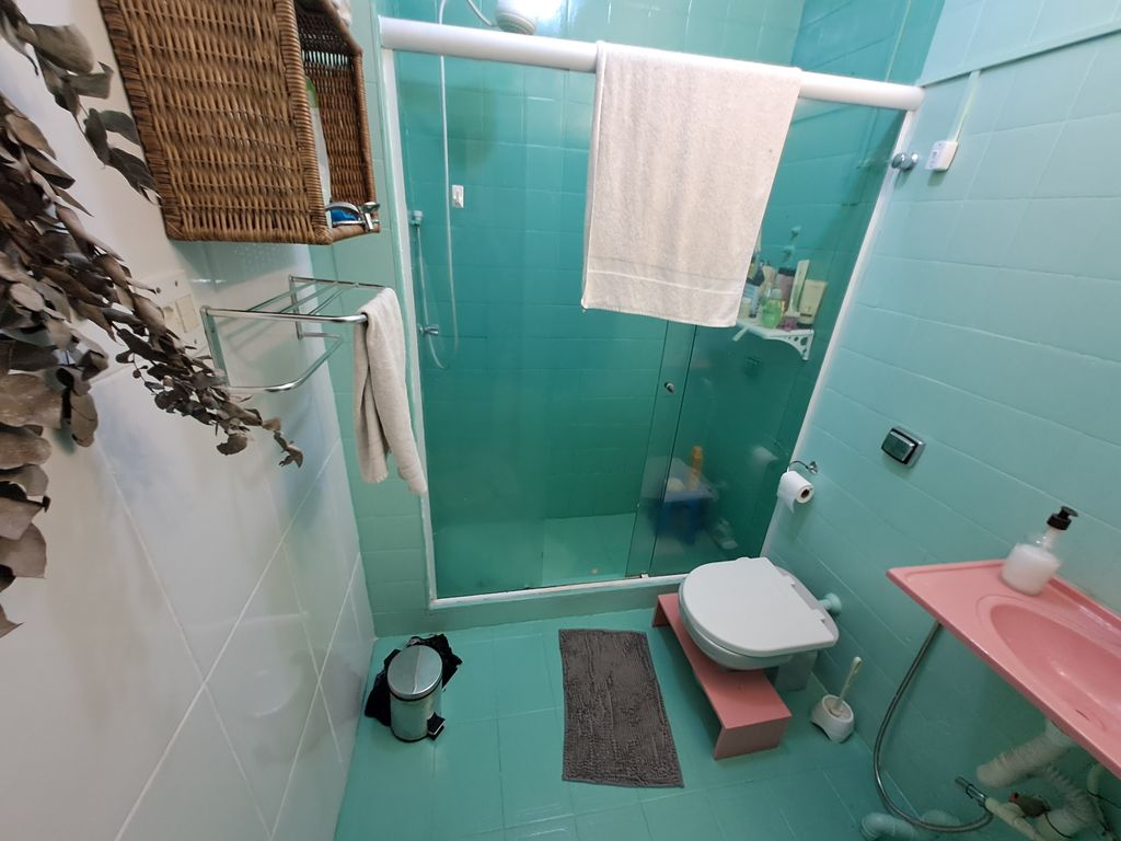 Imagens do imóveis Apartamento Dois Quartos com Dependência na Rua Riachuelo Centro do RJ
