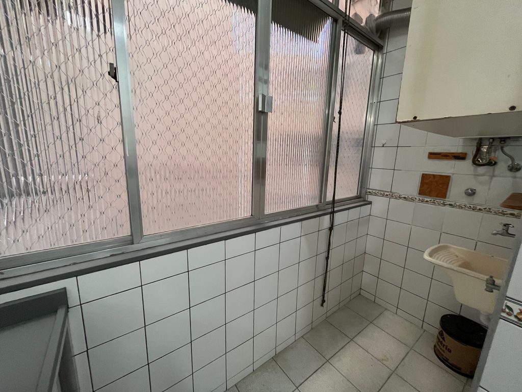 Imagens do imóveis Apartamento de Quarto e Sala na Rua Riachuelo no Centro do Rio de Janeiro