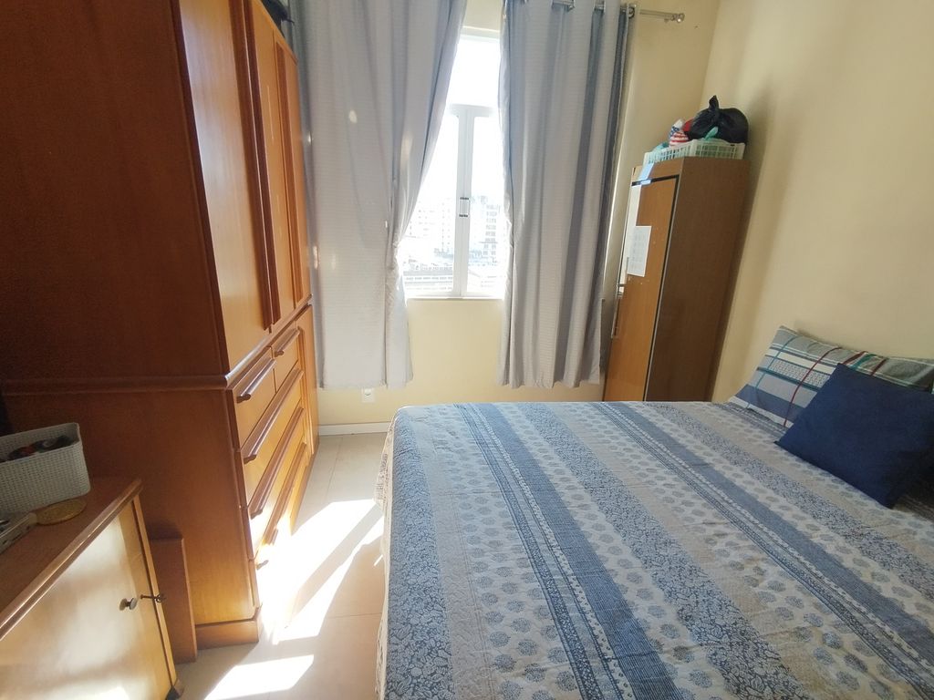 Imagens do imóveis Apartamento de sala quarto cozinha banheiro no, bairro de Fátima Rio de Janeiro