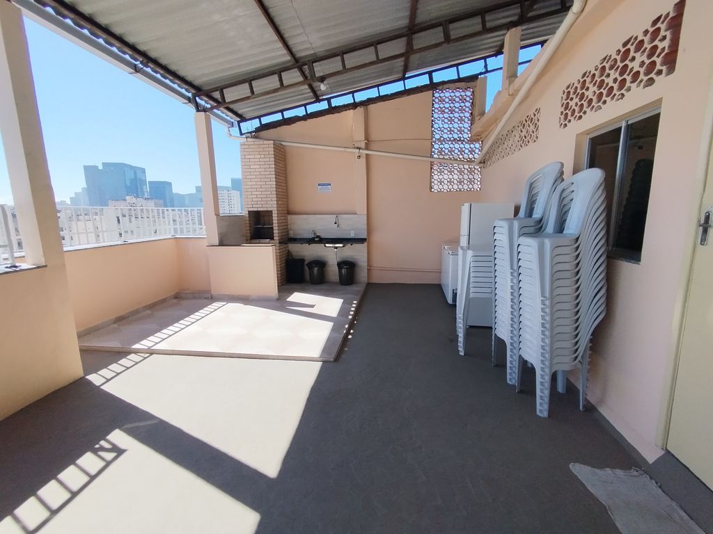 Imagens do imóveis Apartamento de sala quarto cozinha banheiro no, bairro de Fátima Rio de Janeiro