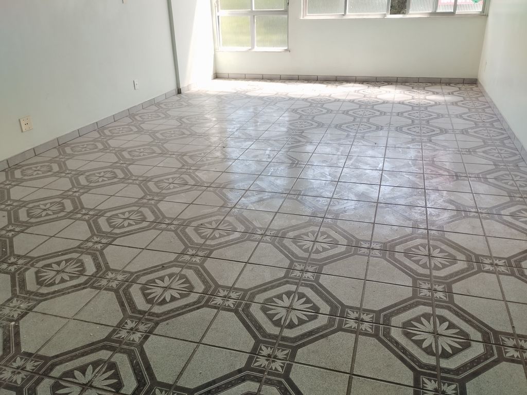 Imagens do imóveis Apartamento de sala e dois quartos com dependência em centro Rio de Janeiro