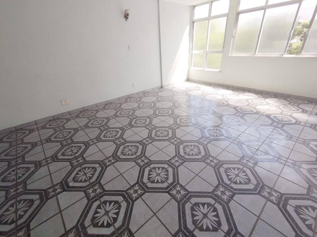 Imagens do imóveis Apartamento de sala e dois quartos com dependência em centro Rio de Janeiro