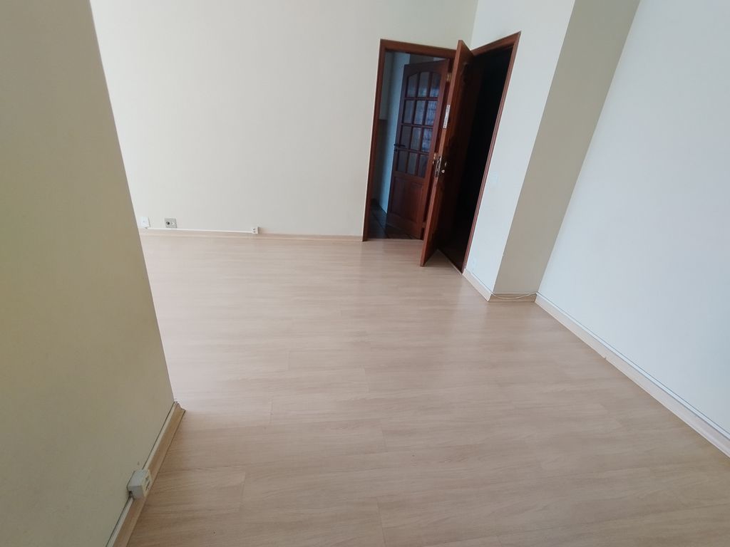 Imagens do imóveis Apartamento sala dois quartos dependência varanda Santa Amélia Rio de Janeiro