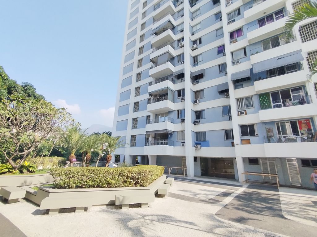 Imagens do imóveis Apartamento sala dois quartos dependência varanda Santa Amélia Rio de Janeiro