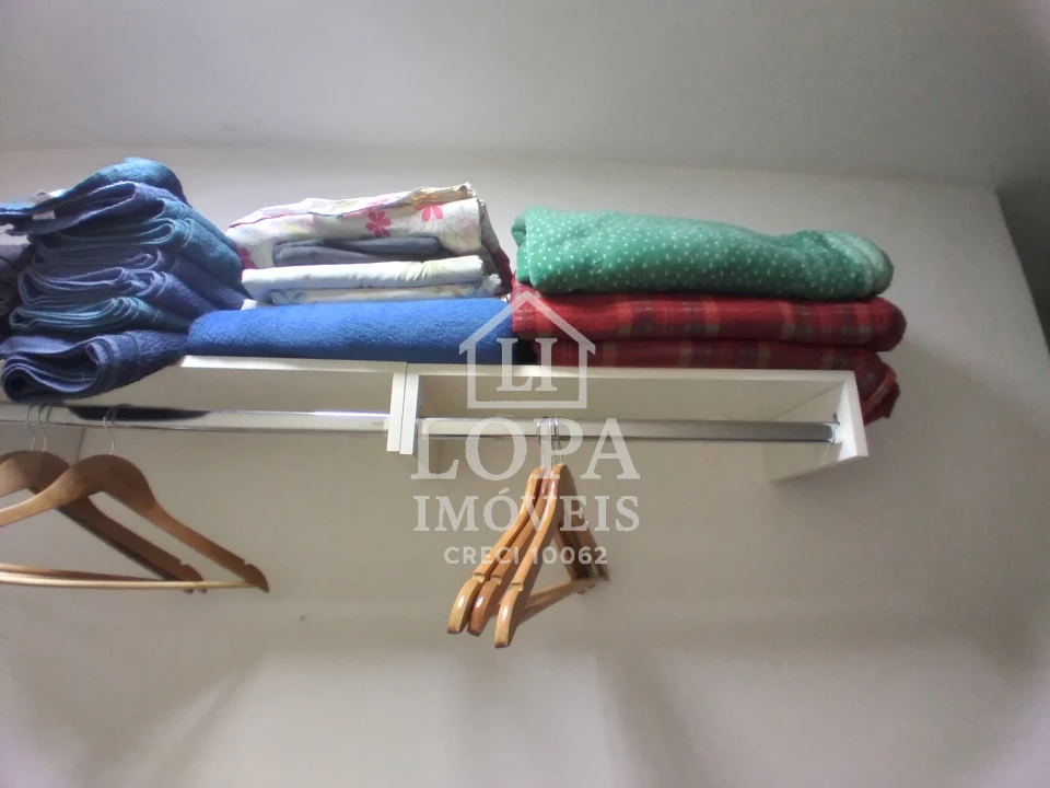 Imagens do imóveis Um apartamento dividido em dois, à venda em Copacabana com cento e vinte metros por  um milhão e quarenta mil reais