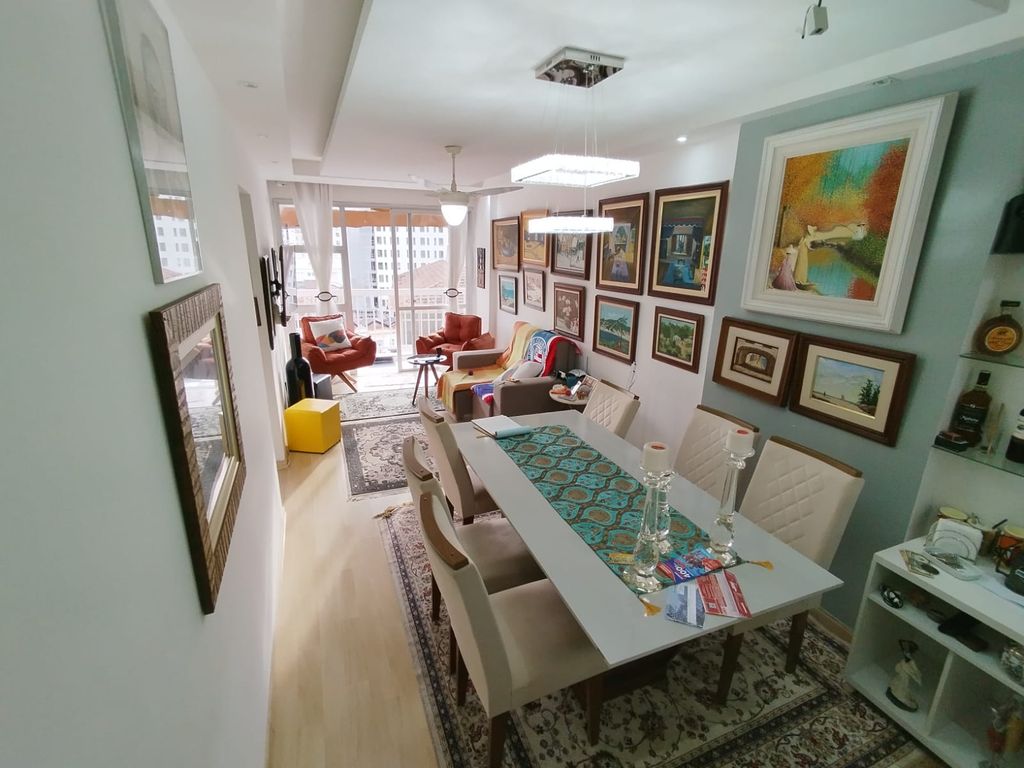 Imagens do imóveis Apartamento de Sala Dois Quartos Com Dependência Completa no Centro do Rio