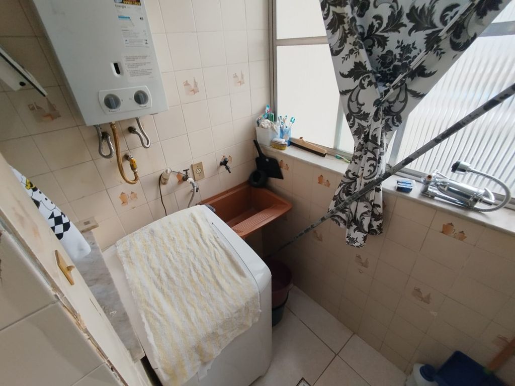 Imagens do imóveis Apartamento de Sala Dois Quartos Com Dependência Completa no Centro do Rio