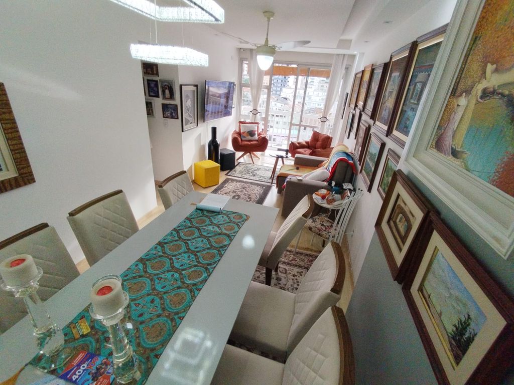Imagens do imóveis Apartamento de Sala Dois Quartos Com Dependência Completa no Centro do Rio