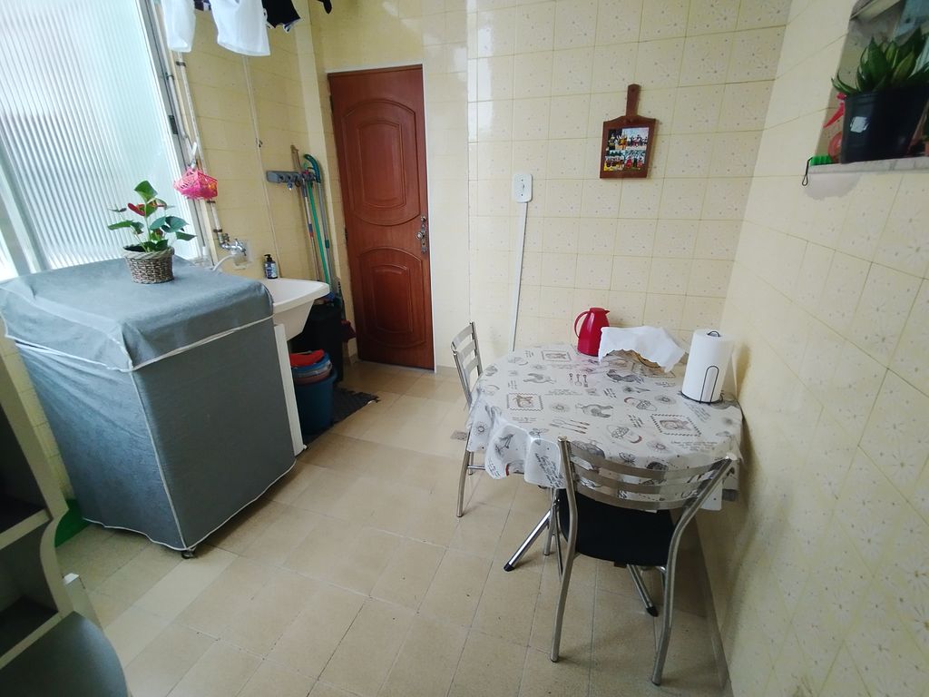 Imagens do imóveis Apartamento de Sala Três Dormitórios para Venda  em Centro Rio de Janeiro