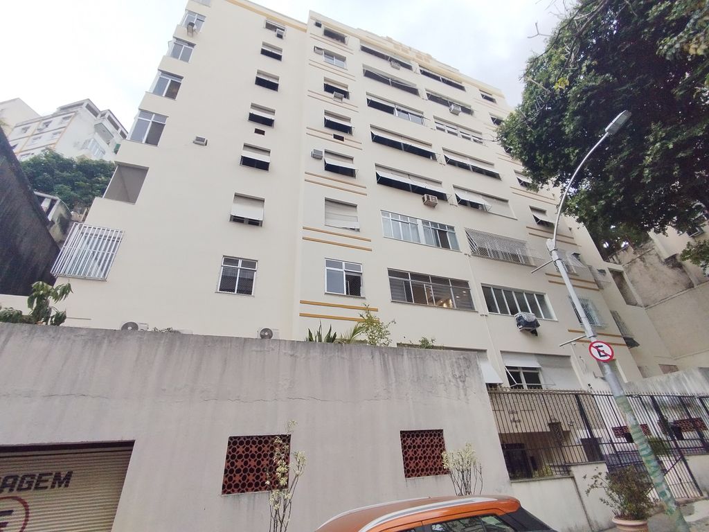 Imagens do imóveis Apartamento de Sala Três Dormitórios para Venda  em Centro Rio de Janeiro