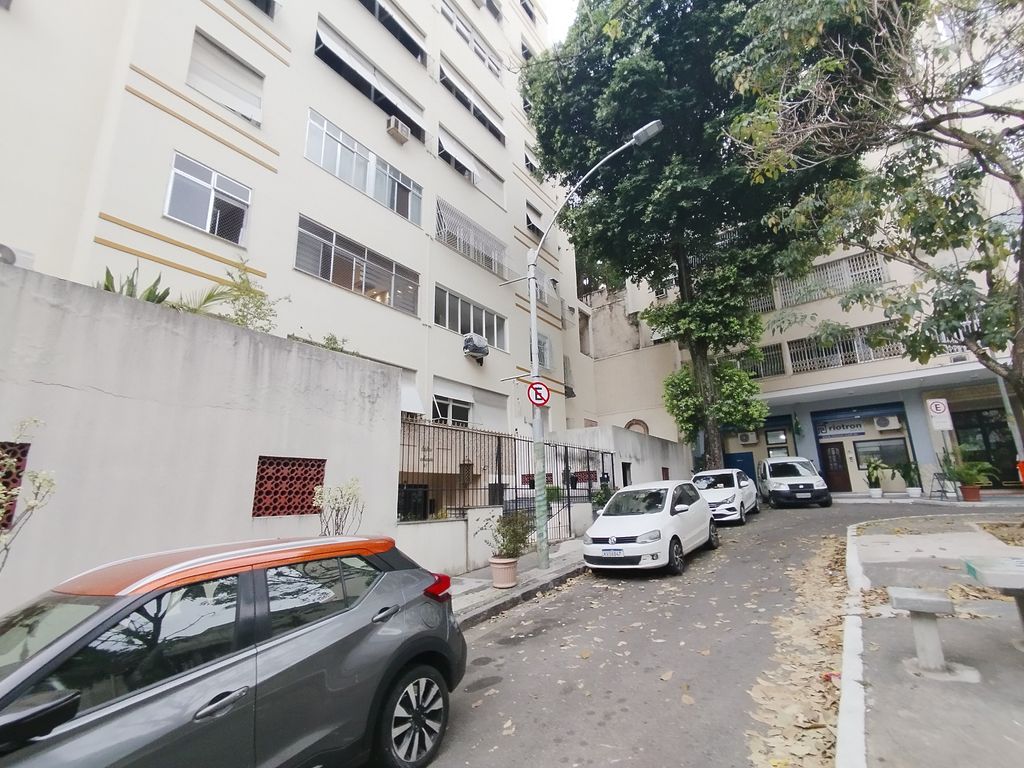 Imagens do imóveis Apartamento de Sala Três Dormitórios para Venda  em Centro Rio de Janeiro