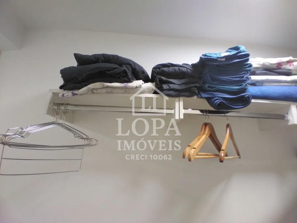 Imagens do imóveis Um apartamento dividido em dois, à venda em Copacabana com cento e vinte metros por  um milhão e quarenta mil reais