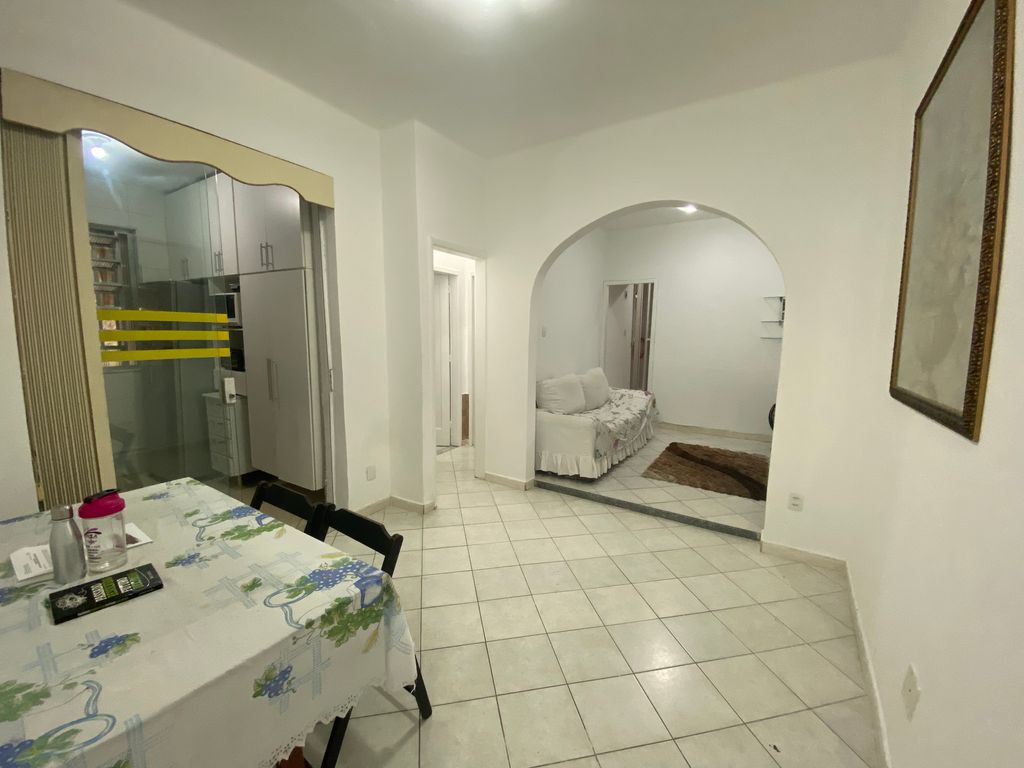 Imagens do imóveis Amplo Apartamento de 2 Quartos + Dependência no Bairro de Fátima Centro do Rio