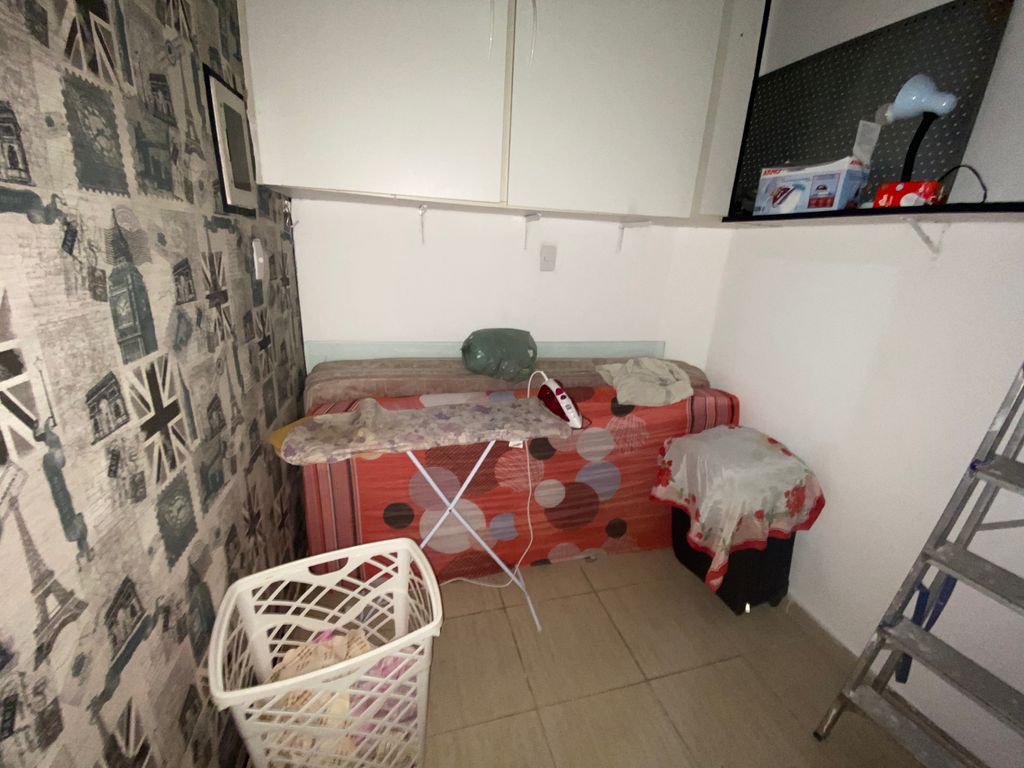 Imagens do imóveis Amplo Apartamento de 2 Quartos + Dependência no Bairro de Fátima Centro do Rio