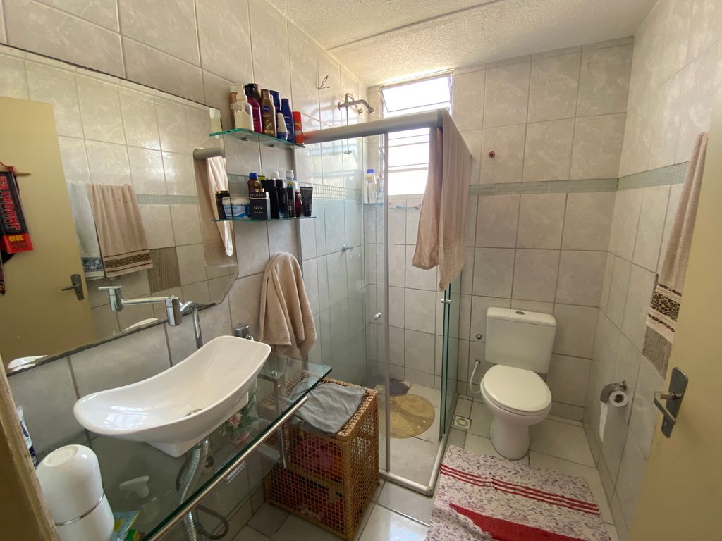 Imagens do imóveis Apartamento de 2 Quartos Pronto para Morar na Rua Frei Caneca Estácio