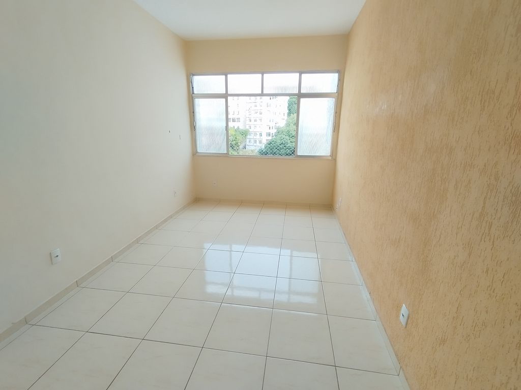 Imagens do imóveis Apartamento de Sala um Quarto e Dependência e Garagem, em centro Rio de Janeiro
