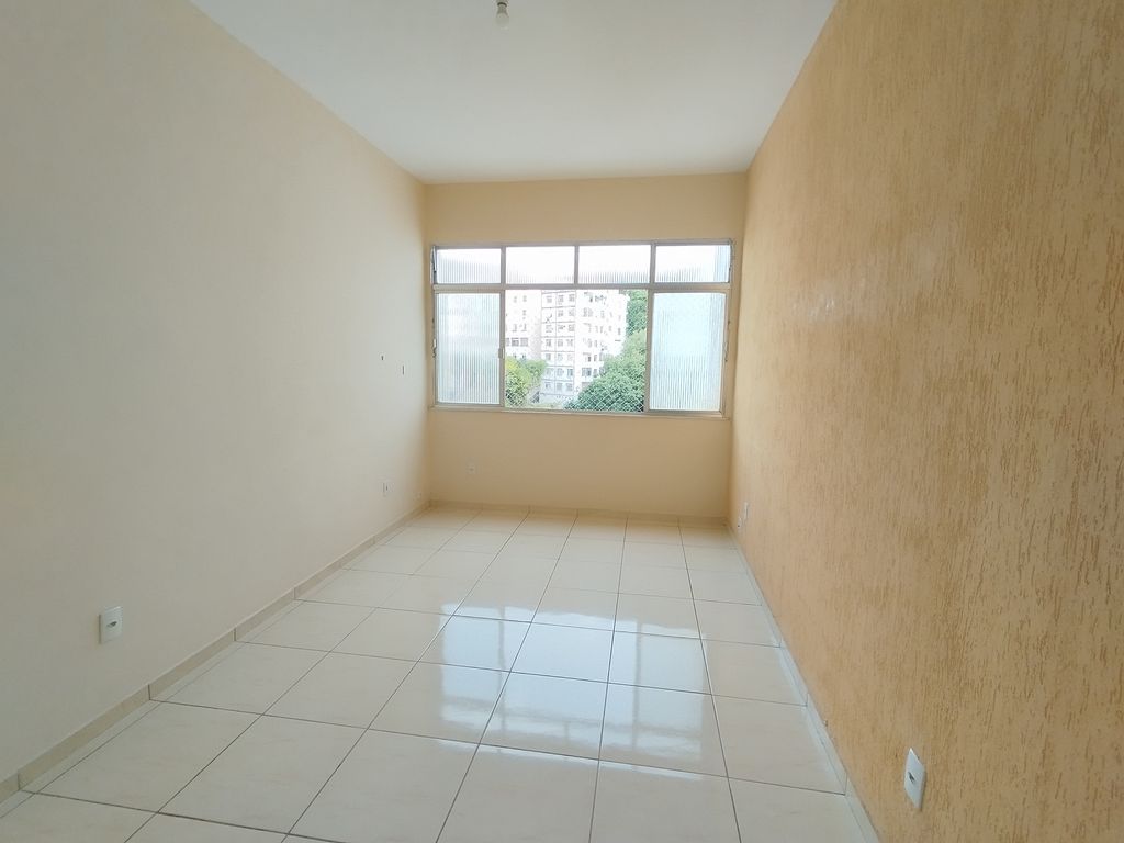 Imagens do imóveis Apartamento de Sala um Quarto e Dependência e Garagem, em centro Rio de Janeiro