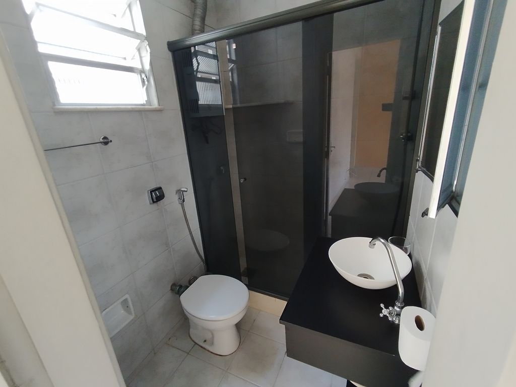 Imagens do imóveis Apartamento de Sala um Quarto e Dependência e Garagem, em centro Rio de Janeiro