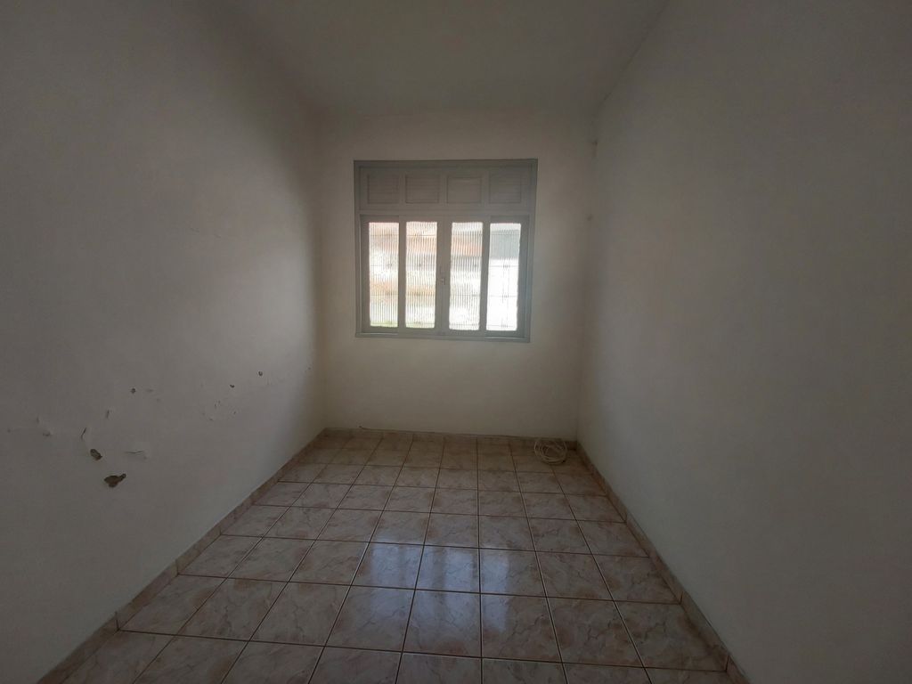 Imagens do imóveis Casa de vila composta de duas casas independentes