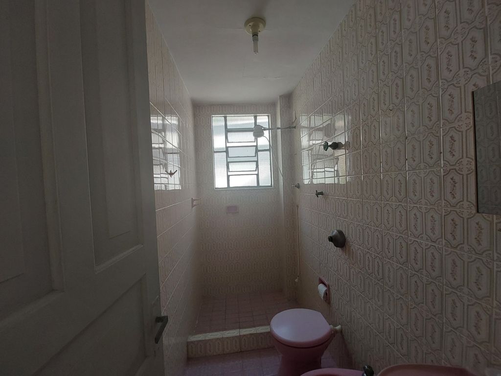 Imagens do imóveis Casa de vila composta de duas casas independentes