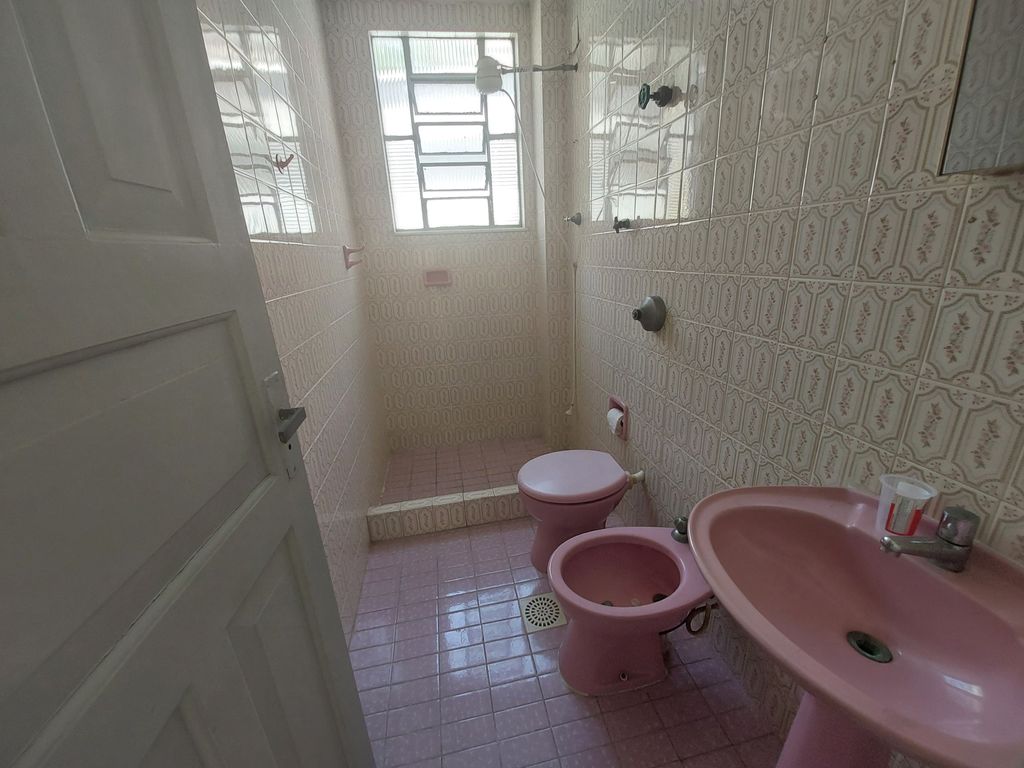 Imagens do imóveis Casa de vila composta de duas casas independentes
