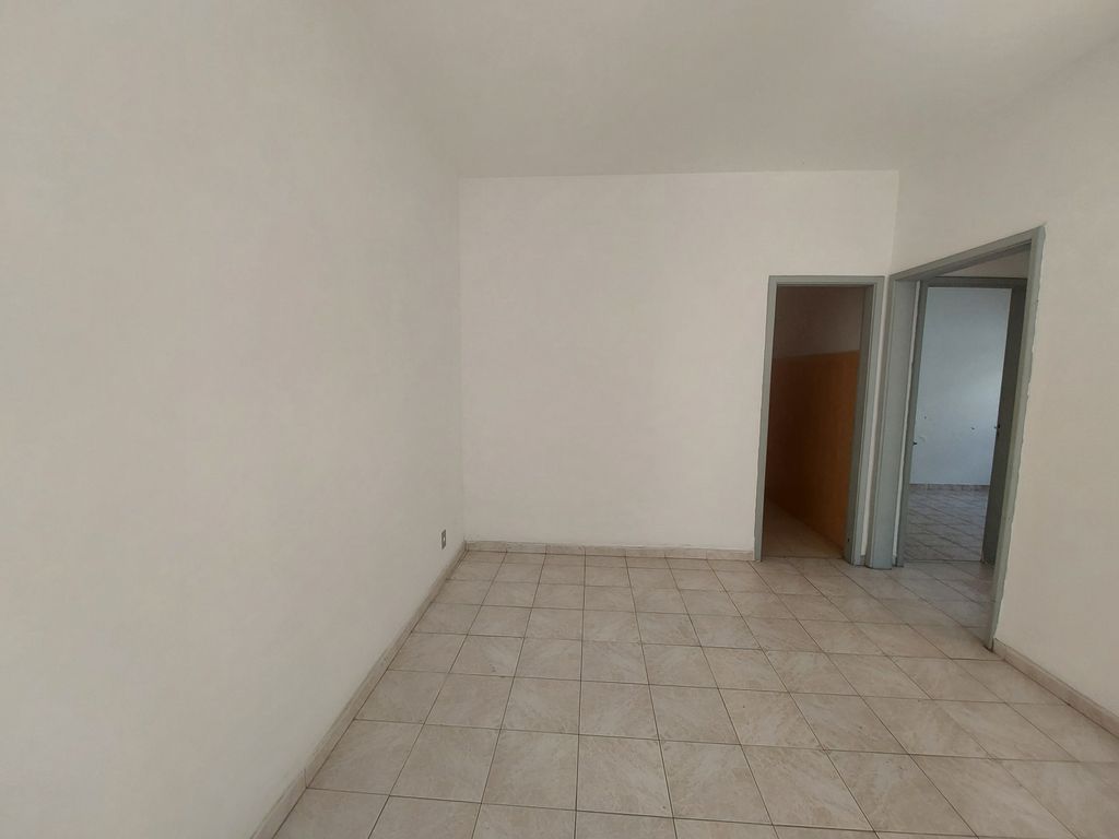 Imagens do imóveis Casa de vila composta de duas casas independentes