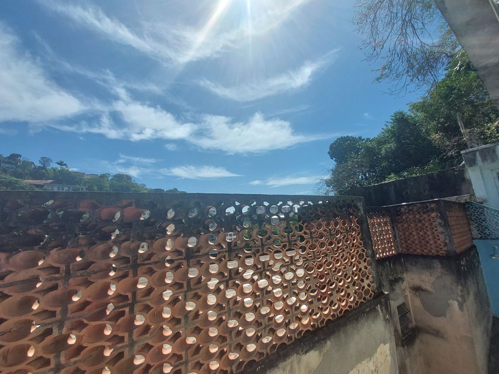 Imagens do imóveis Casa de vila composta de duas casas independentes