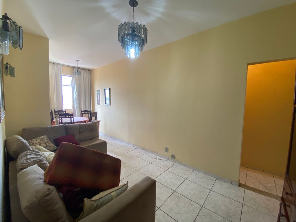 Imagens do imóveis Apartamento de Dois Quartos com Dependência Na Rua do Senado no Centro do RJ