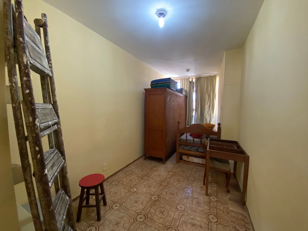 Imagens do imóveis Apartamento de Dois Quartos com Dependência Na Rua do Senado no Centro do RJ