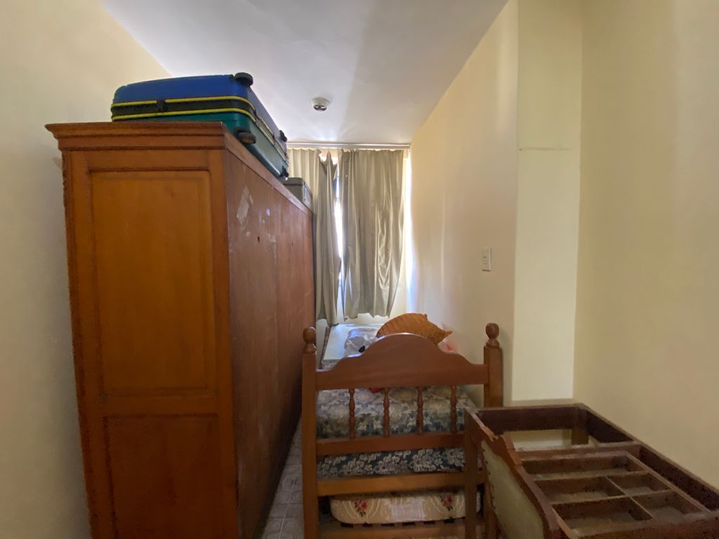 Imagens do imóveis Apartamento de Dois Quartos com Dependência Na Rua do Senado no Centro do RJ