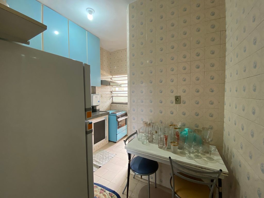 Imagens do imóveis Apartamento de Dois Quartos com Dependência Na Rua do Senado no Centro do RJ
