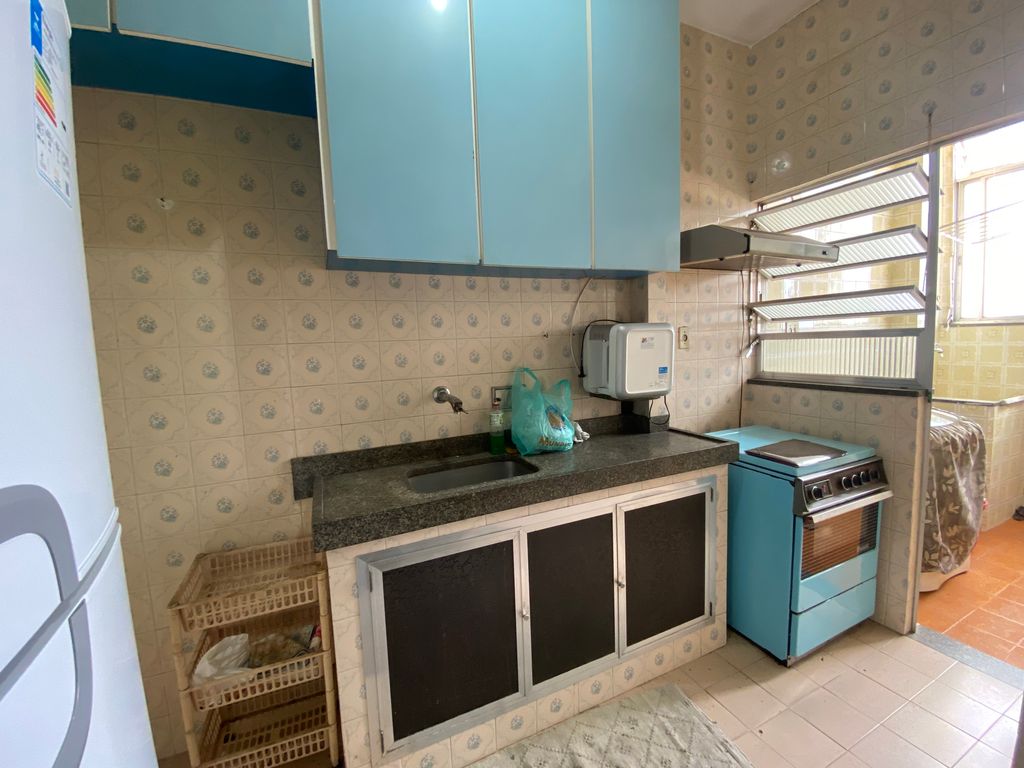 Imagens do imóveis Apartamento de Dois Quartos com Dependência Na Rua do Senado no Centro do RJ