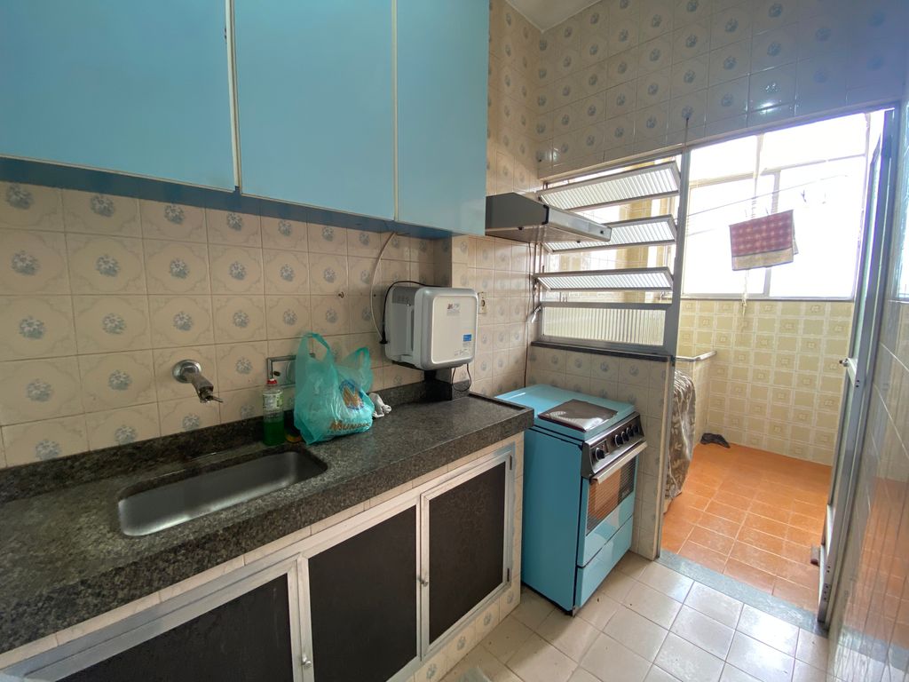 Imagens do imóveis Apartamento de Dois Quartos com Dependência Na Rua do Senado no Centro do RJ