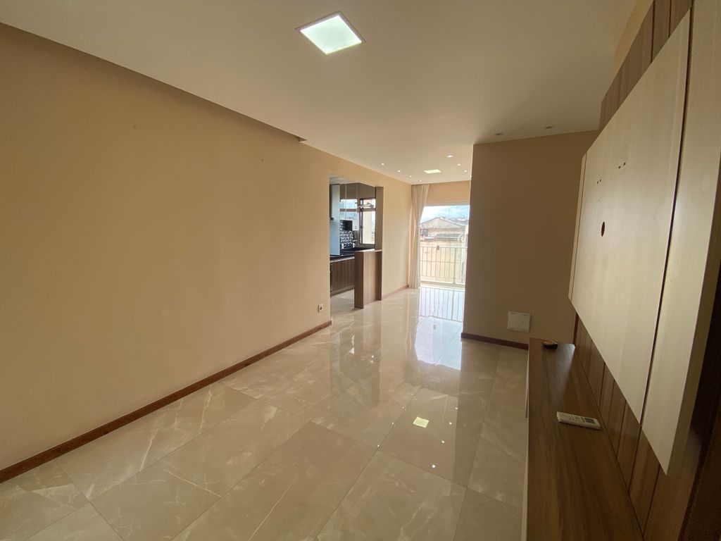 Imagens do imóveis Apartamento de Dois Quartos Reformado + Vaga com Inquilino mensal de 4.000+ Cond