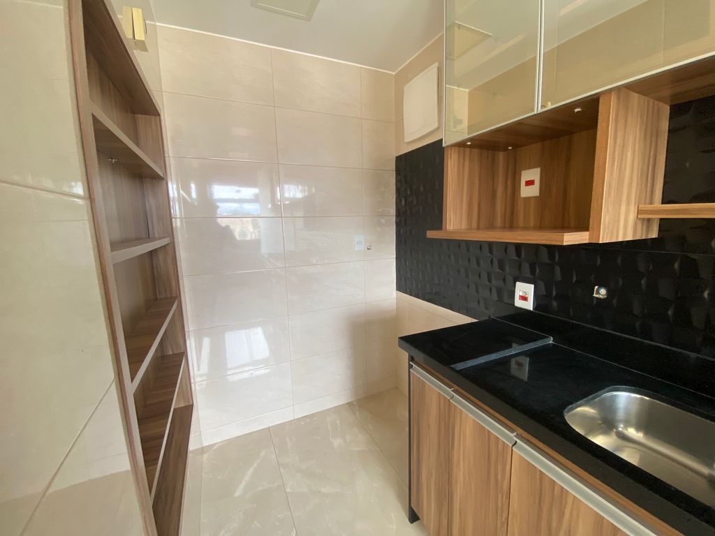 Imagens do imóveis Apartamento de Dois Quartos Reformado + Vaga com Inquilino mensal de 4.000+ Cond