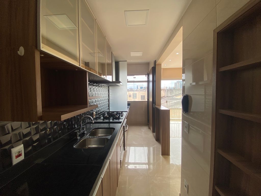 Imagens do imóveis Apartamento de Dois Quartos Reformado + Vaga com Inquilino mensal de 4.000+ Cond
