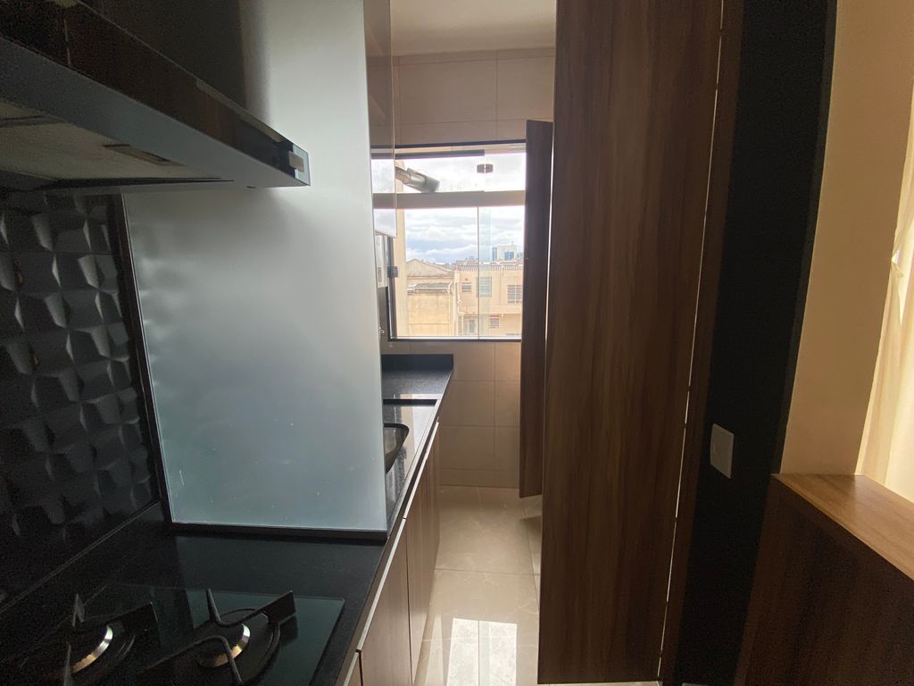 Imagens do imóveis Apartamento de Dois Quartos Reformado + Vaga com Inquilino mensal de 4.000+ Cond