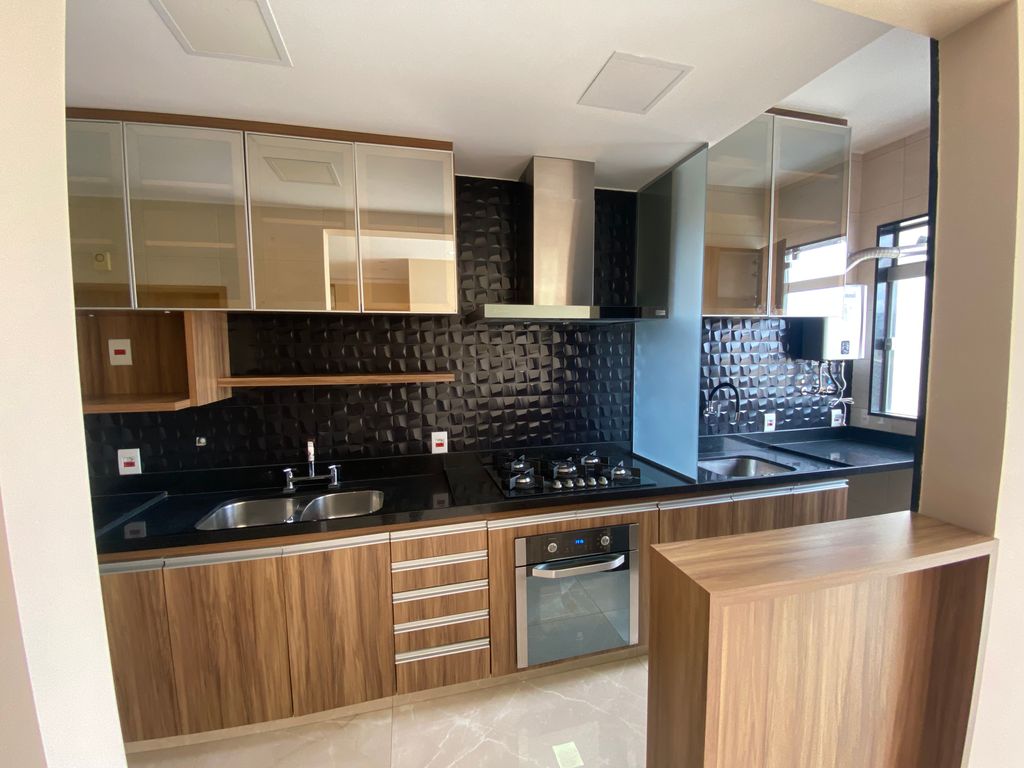 Imagens do imóveis Apartamento de Dois Quartos Reformado + Vaga com Inquilino mensal de 4.000+ Cond