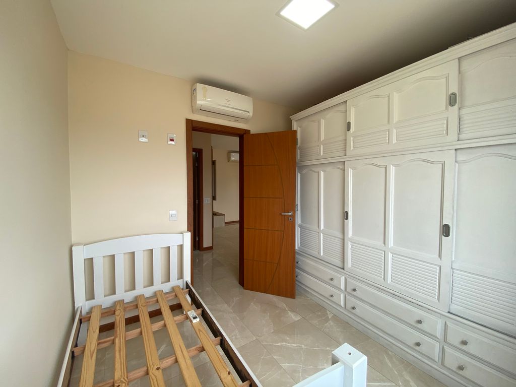 Imagens do imóveis Apartamento de Dois Quartos Reformado + Vaga com Inquilino mensal de 4.000+ Cond