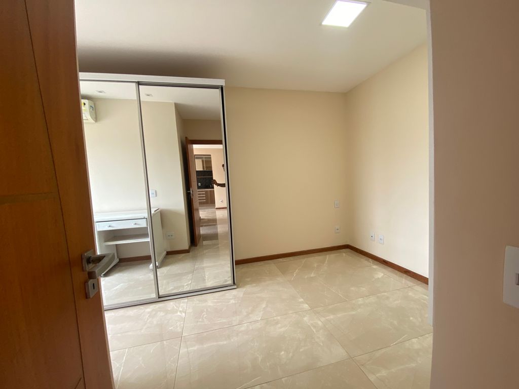 Imagens do imóveis Apartamento de Dois Quartos Reformado + Vaga com Inquilino mensal de 4.000+ Cond