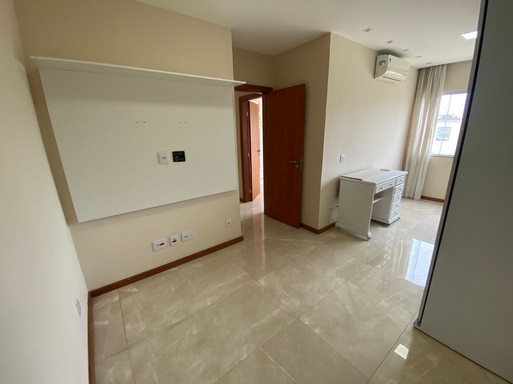 Imagens do imóveis Apartamento de Dois Quartos Reformado + Vaga com Inquilino mensal de 4.000+ Cond