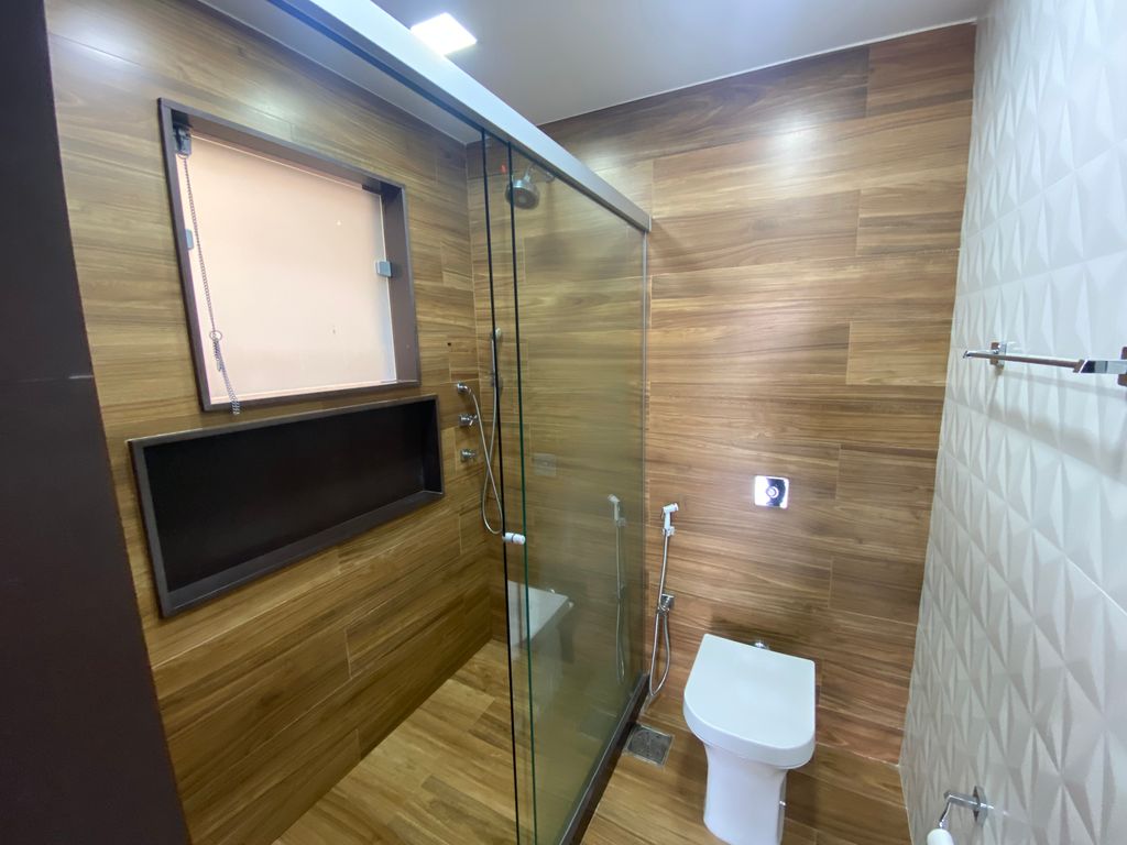 Imagens do imóveis Apartamento de Dois Quartos Reformado + Vaga com Inquilino mensal de 4.000+ Cond