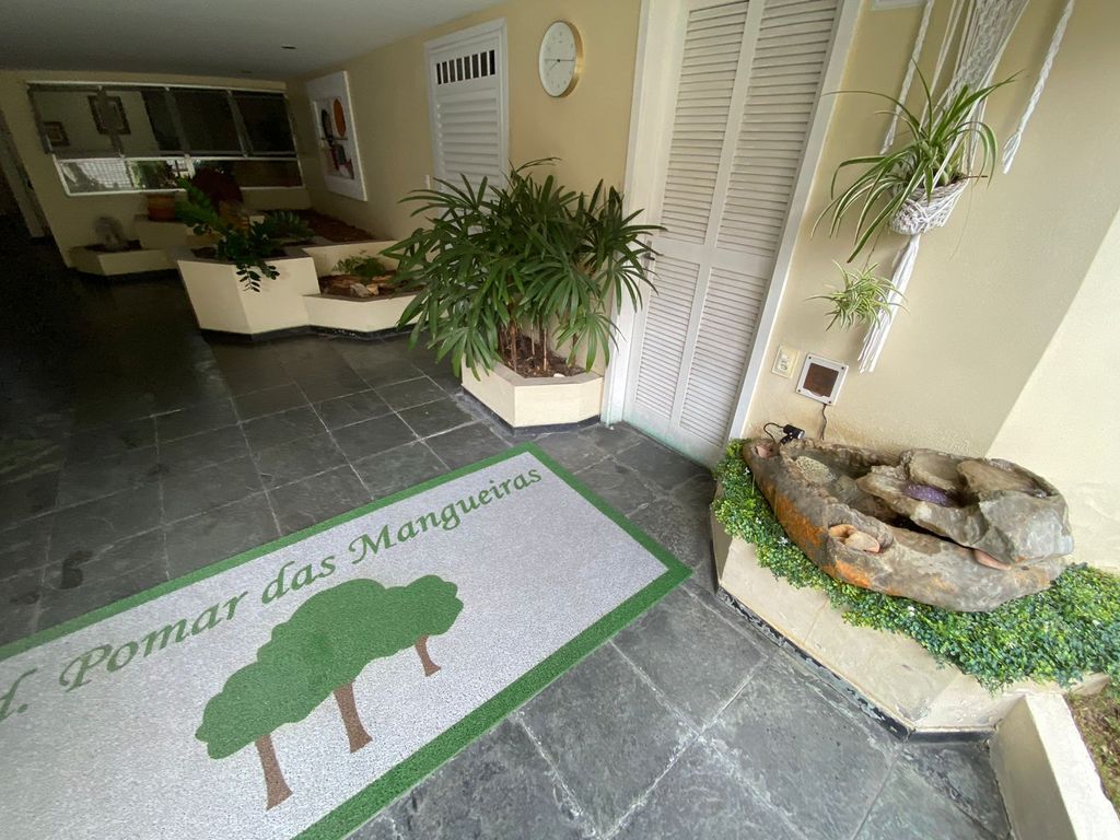 Imagens do imóveis Apartamento de Dois Quartos Reformado + Vaga com Inquilino mensal de 4.000+ Cond