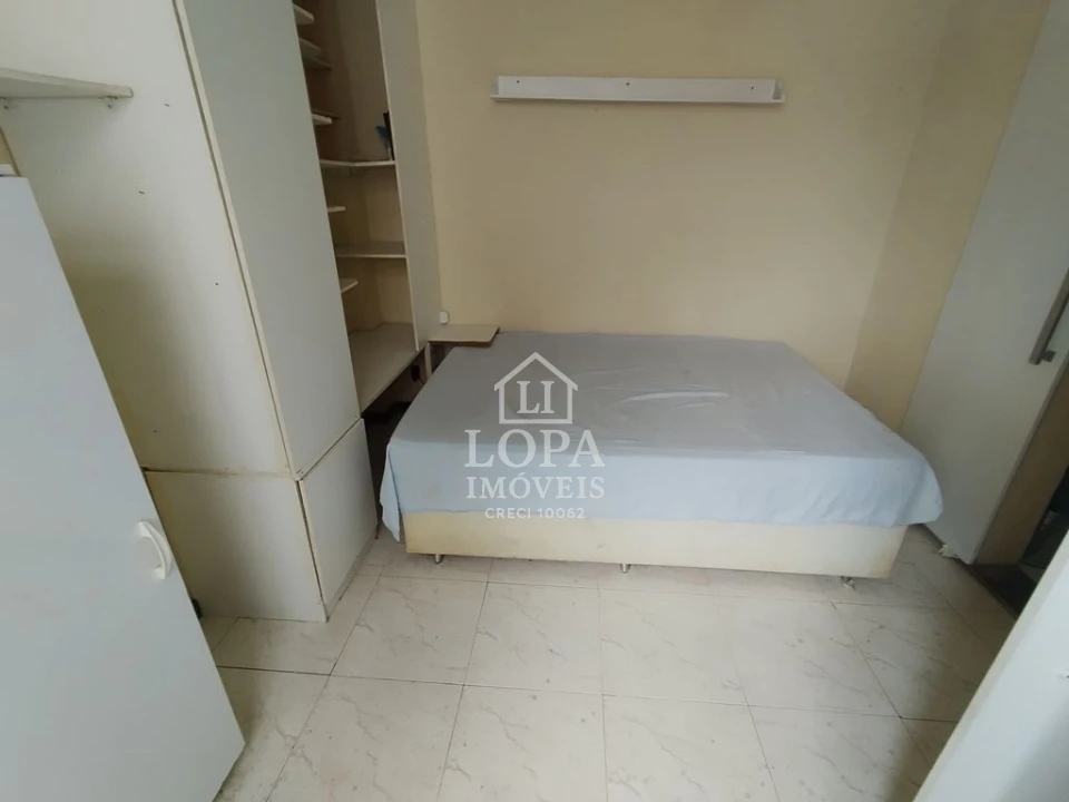 Apartamento de Sala e Quarto para Venda em Santa Teresa