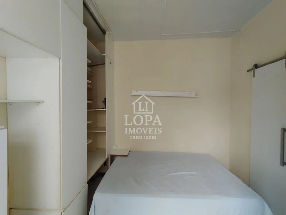 Apartamento de Sala e Quarto para Venda em Santa Teresa