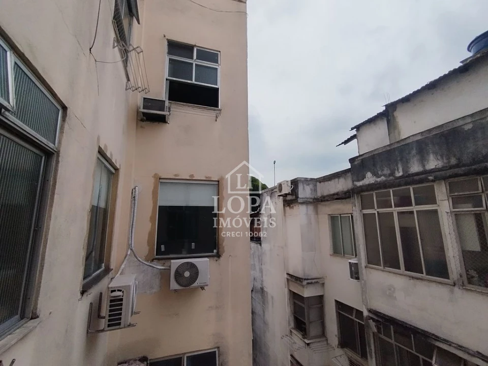 Apartamento de Sala e Quarto para Venda em Santa Teresa