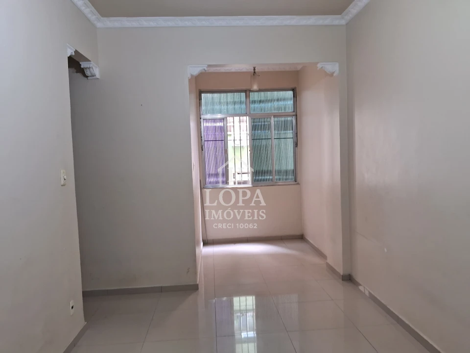 Imagens do imóveis Apartmapartamento Sala Dois Quartos No Bairro de Fatima Rj