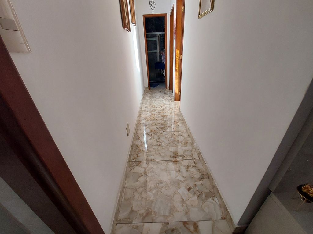 Imagens do imóveis Apartamento Dois Quartos No Centro