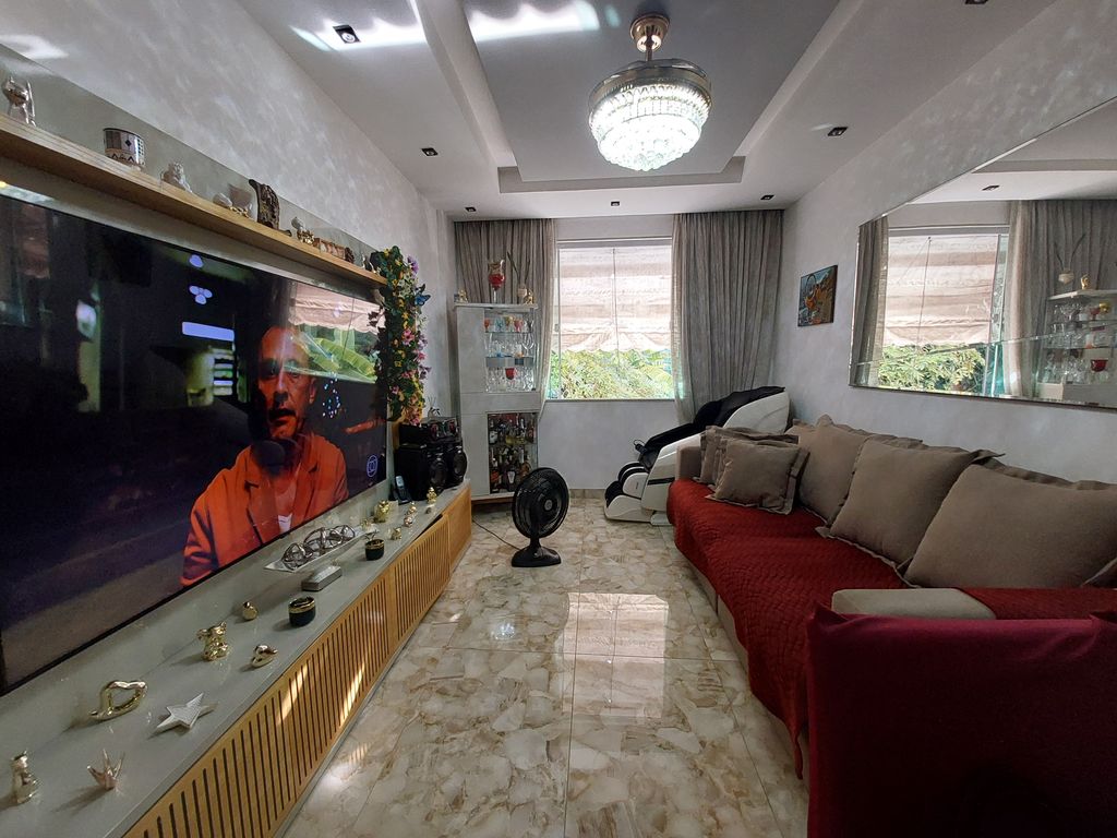 Imagens do imóveis Apartamento Dois Quartos No Centro